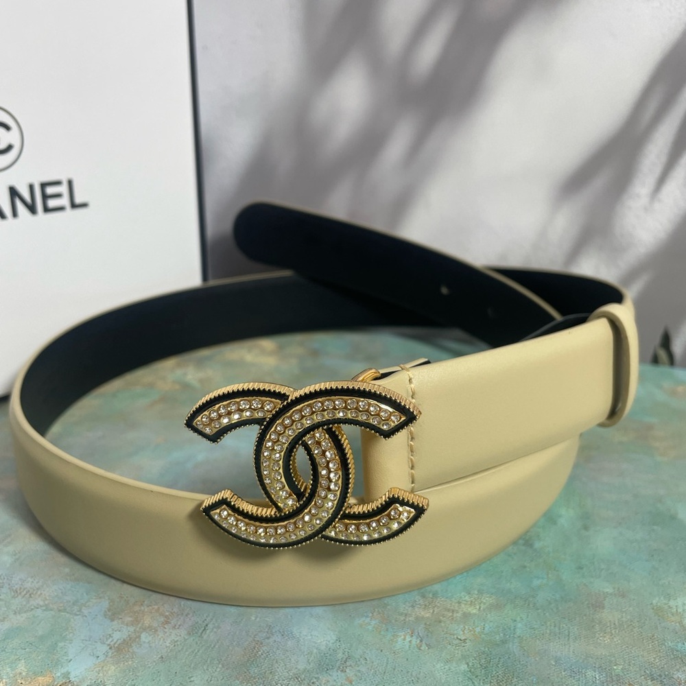 ✨ Chanel Beige Leather Belt with Crystal-Encrusted CC Buckle ✨